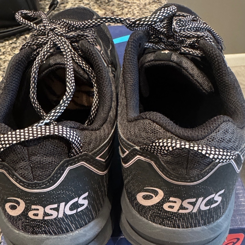 ASICS Black Sneakers with Pink Highlights size 9.5 - Picture 7 of 10